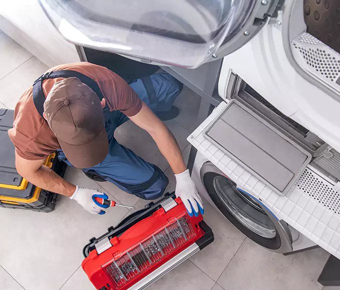 Why Newtonville Homeowners Choose Newtonville Appliance Pro for Same Day Service Washer Repairs?